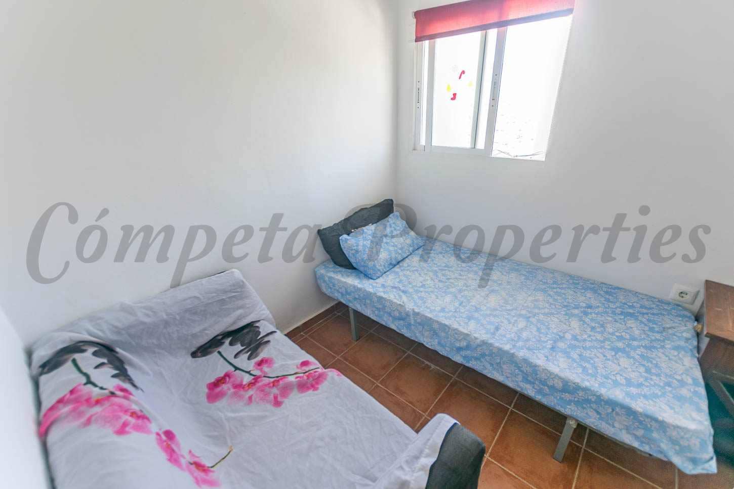 4 soverom Hus til salgs i Sayalonga - € 145 000 (Ref: 9363296)