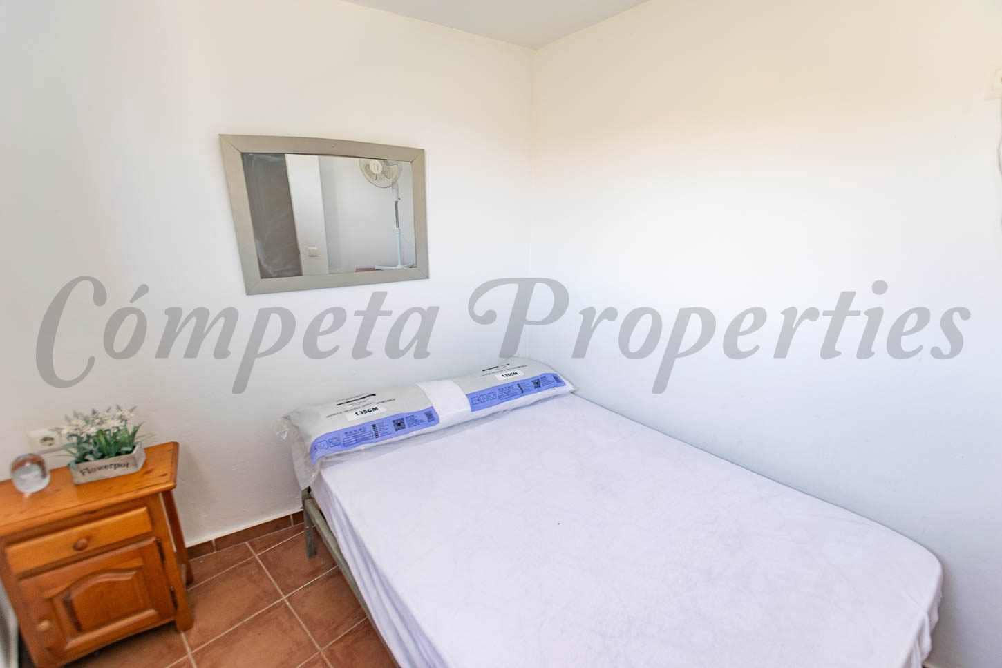 4 soverom Hus til salgs i Sayalonga - € 145 000 (Ref: 9363296)