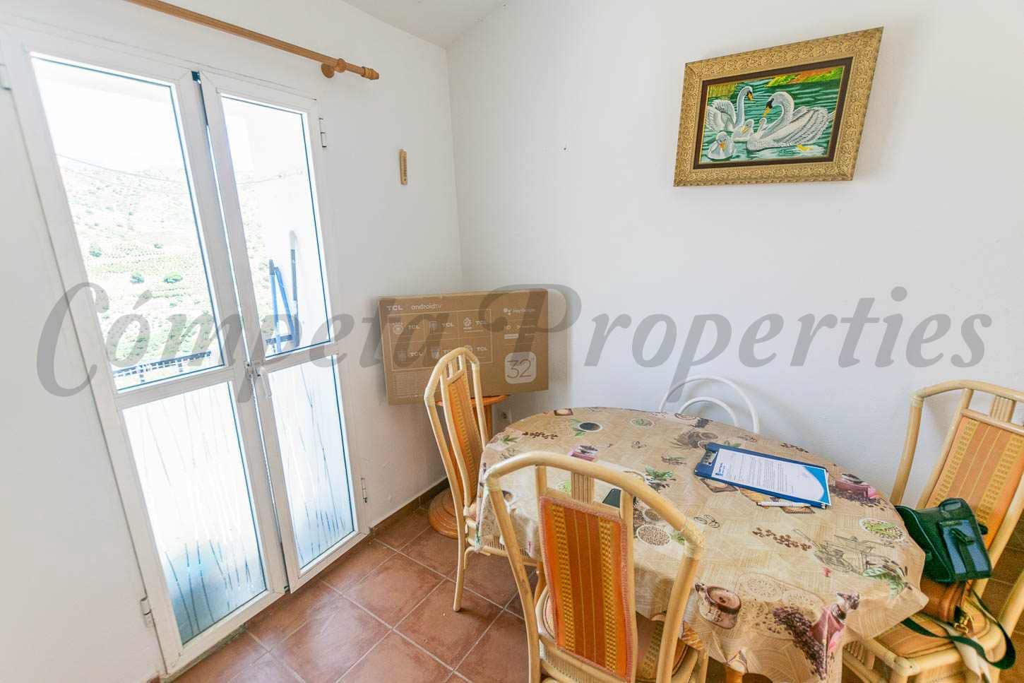 4 soverom Hus til salgs i Sayalonga - € 145 000 (Ref: 9363296)