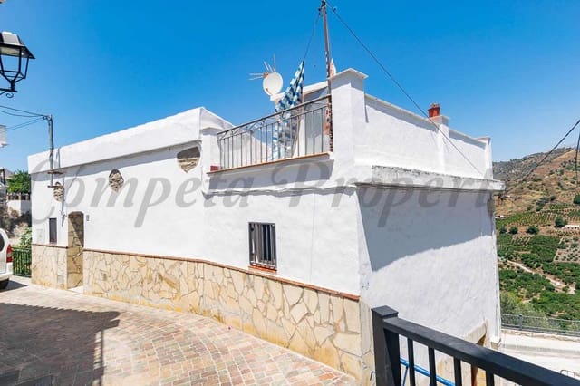 4 soveværelse Byhus til salg i Sayalonga - € 145.000 (Ref: 9363296)