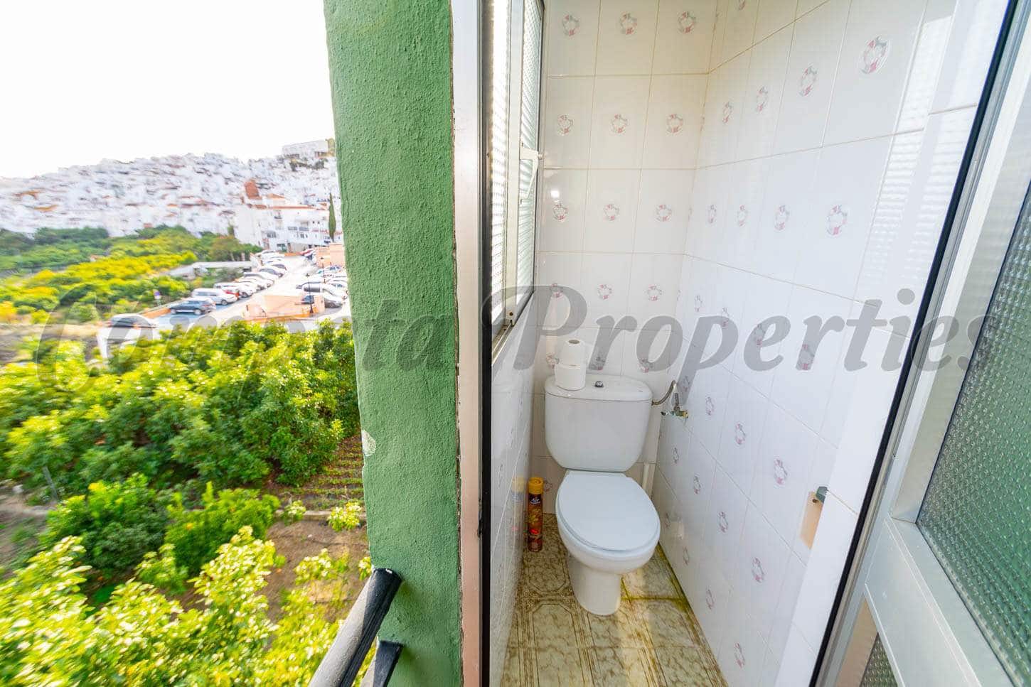 3 slaapkamer Appartement te huur in Torrox - € 850 (Ref: 9372234)