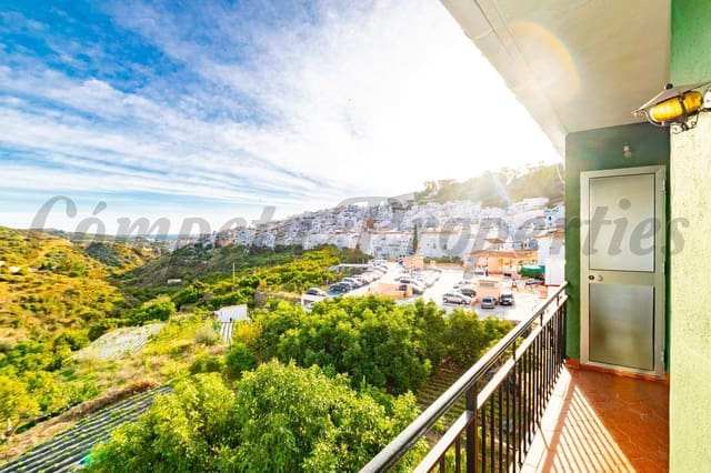 3 soveværelse Lejlighed til leje i Torrox - € 850 (Ref: 9372234)