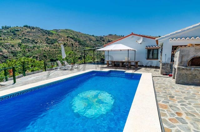 Chalet de 3 habitaciones en Cómpeta en venta con piscina - 365.000 € (Ref: 9378361)