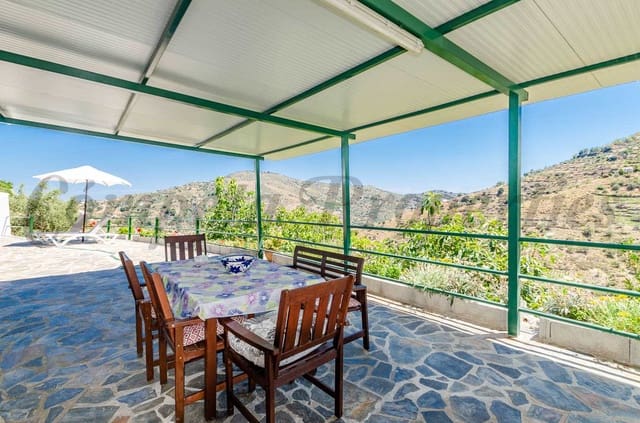 Chalet de 3 habitaciones en Cómpeta en venta con piscina - 365.000 € (Ref: 9378361)