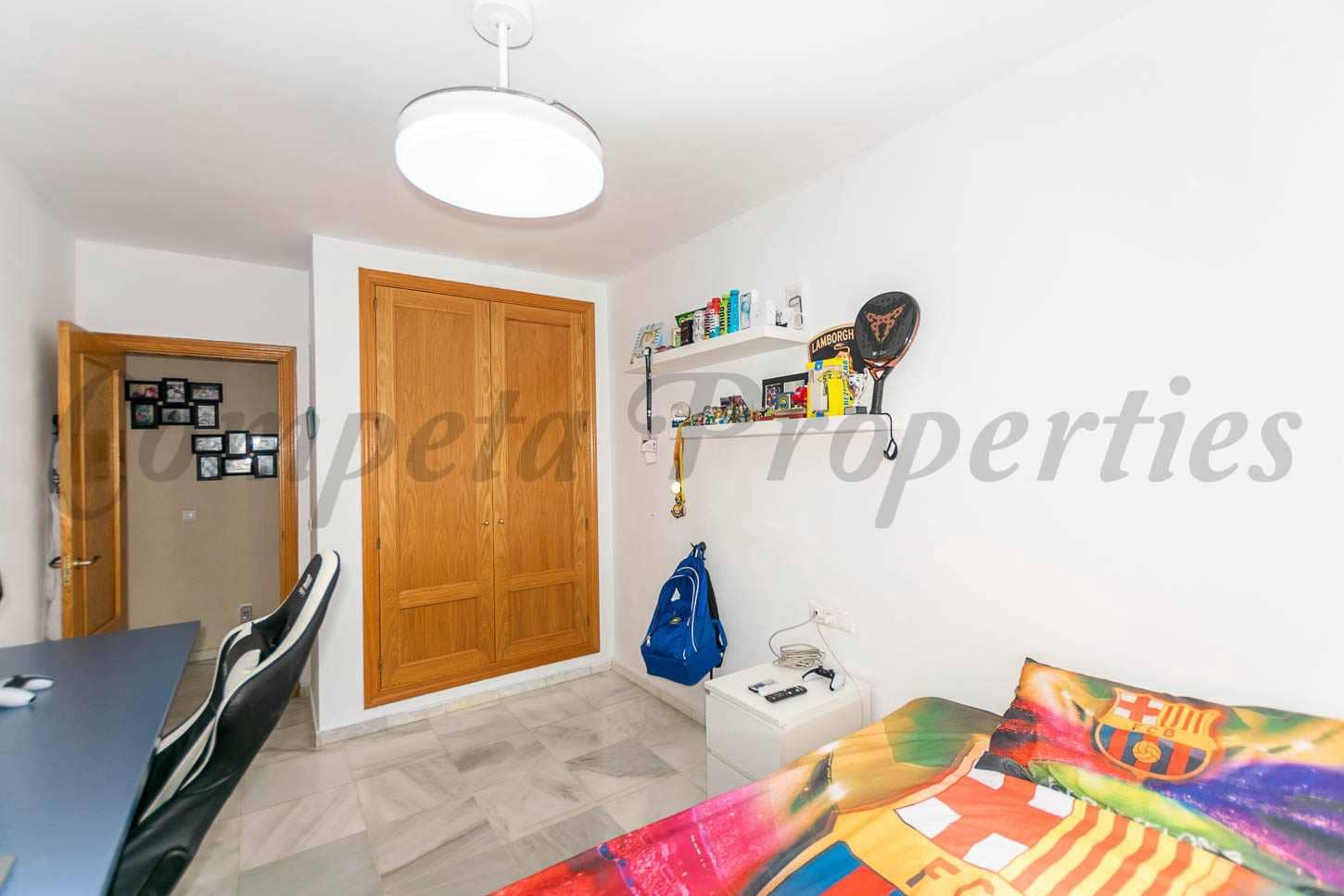 3 bedroom Apartment for sale in Almayate with pool garage - € 340,000 (Ref: 9394235)
