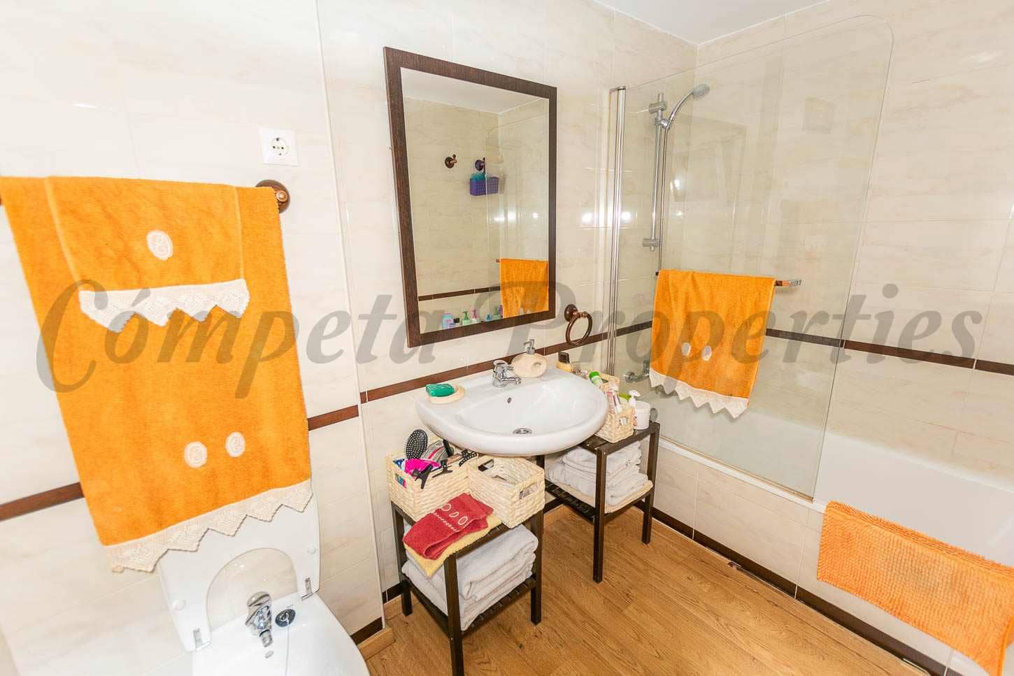 3 bedroom Apartment for sale in Almayate with pool garage - € 340,000 (Ref: 9394235)