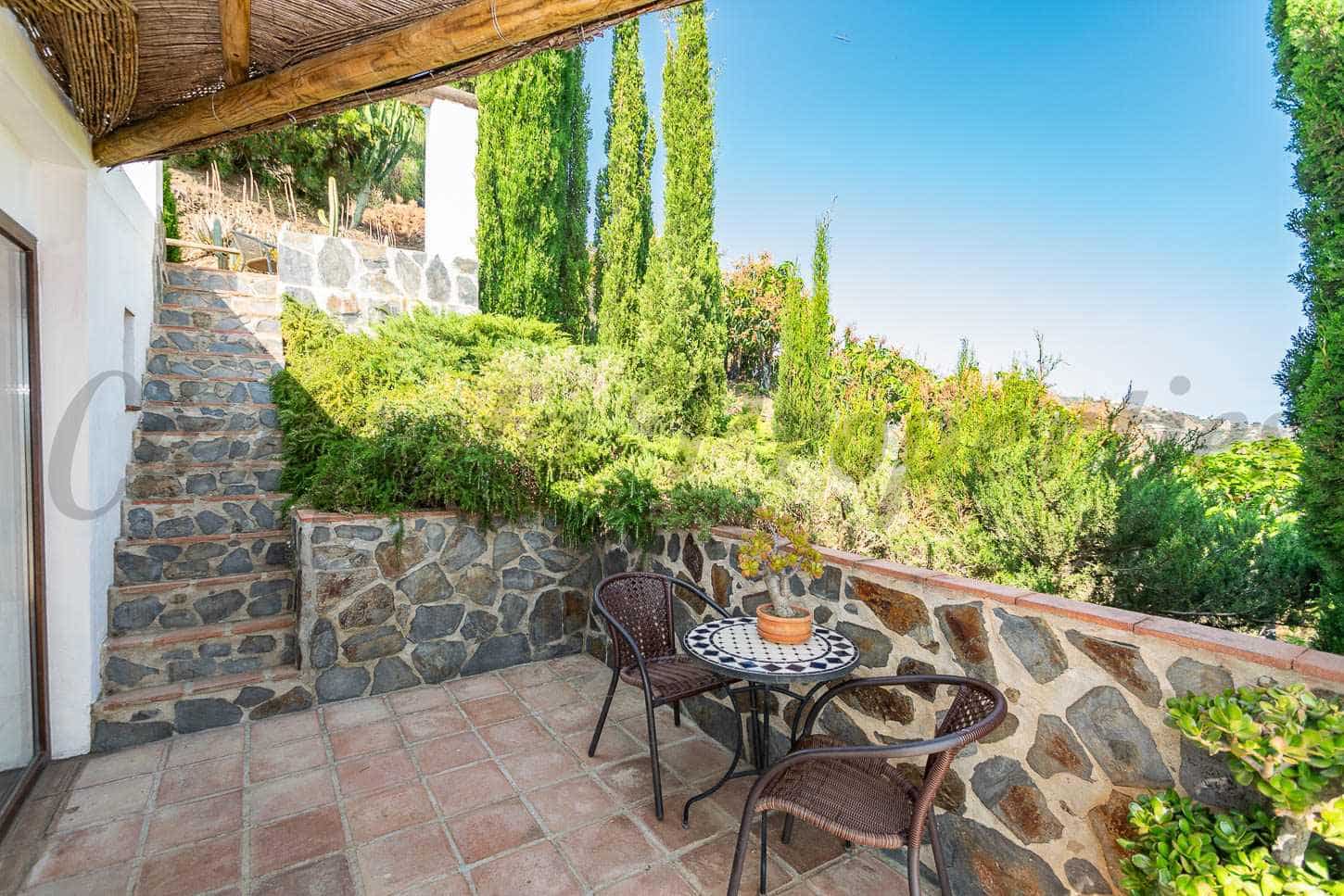 3 sypialnia Finka/Dom wiejski na sprzedaż w Torrox z basenem garażem - 490 000 € (Ref: 9396674)