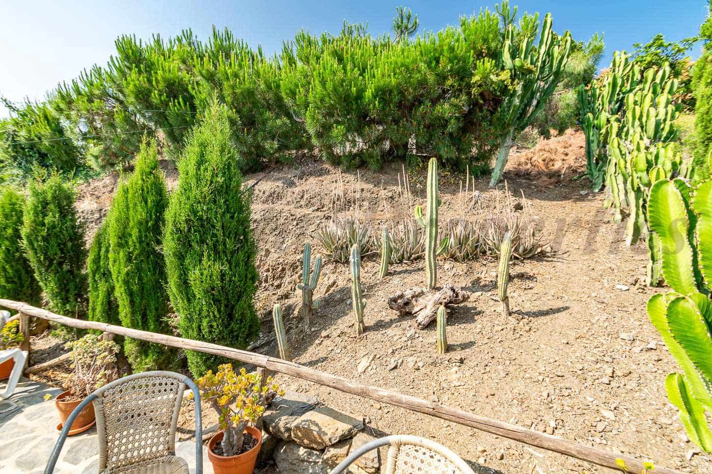 3 sypialnia Finka/Dom wiejski na sprzedaż w Torrox z basenem garażem - 490 000 € (Ref: 9396674)