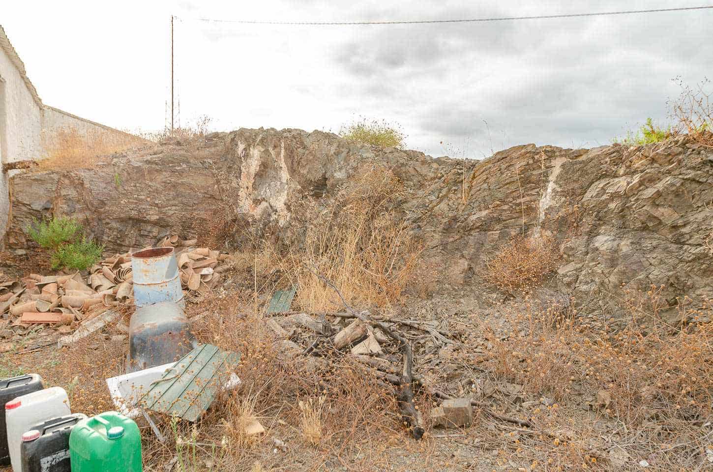 11 bedroom Finca/Country House for sale in Arenas - € 109,000 (Ref: 9409405)