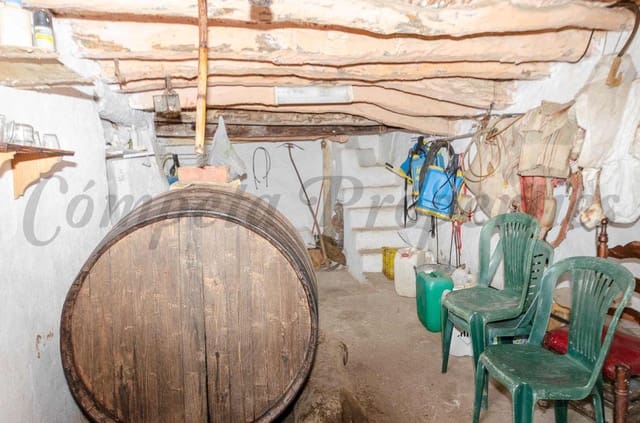 11 makuuhuone Maalaistalo myytävänä paikassa Arenas - 109 000 € (Ref: 9409405)