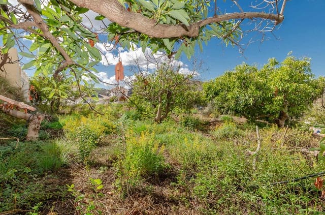 Rakentamaton maa myytävänä paikassa Canillas de Albaida - 110 000 € (Ref: 9410090)