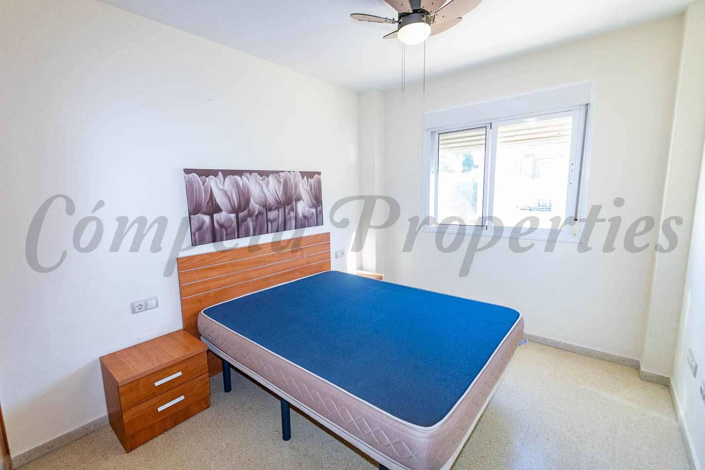 2 soveværelse Lejlighed til salg i Torrox med swimmingpool garage - € 235.000 (Ref: 9411295)