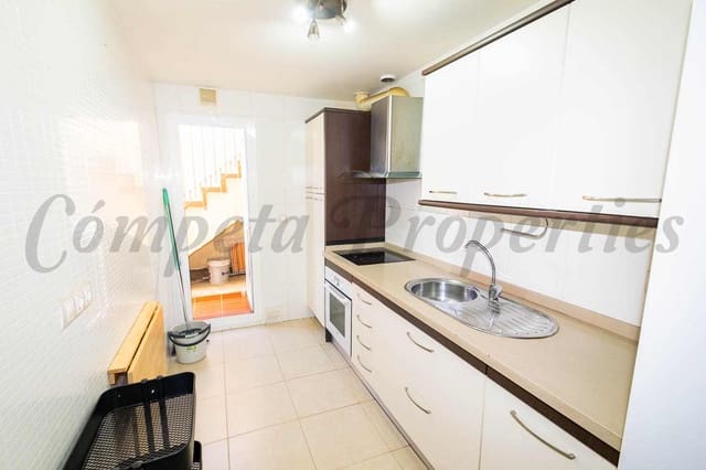 2 soveværelse Lejlighed til salg i Torrox med swimmingpool garage - € 235.000 (Ref: 9411295)