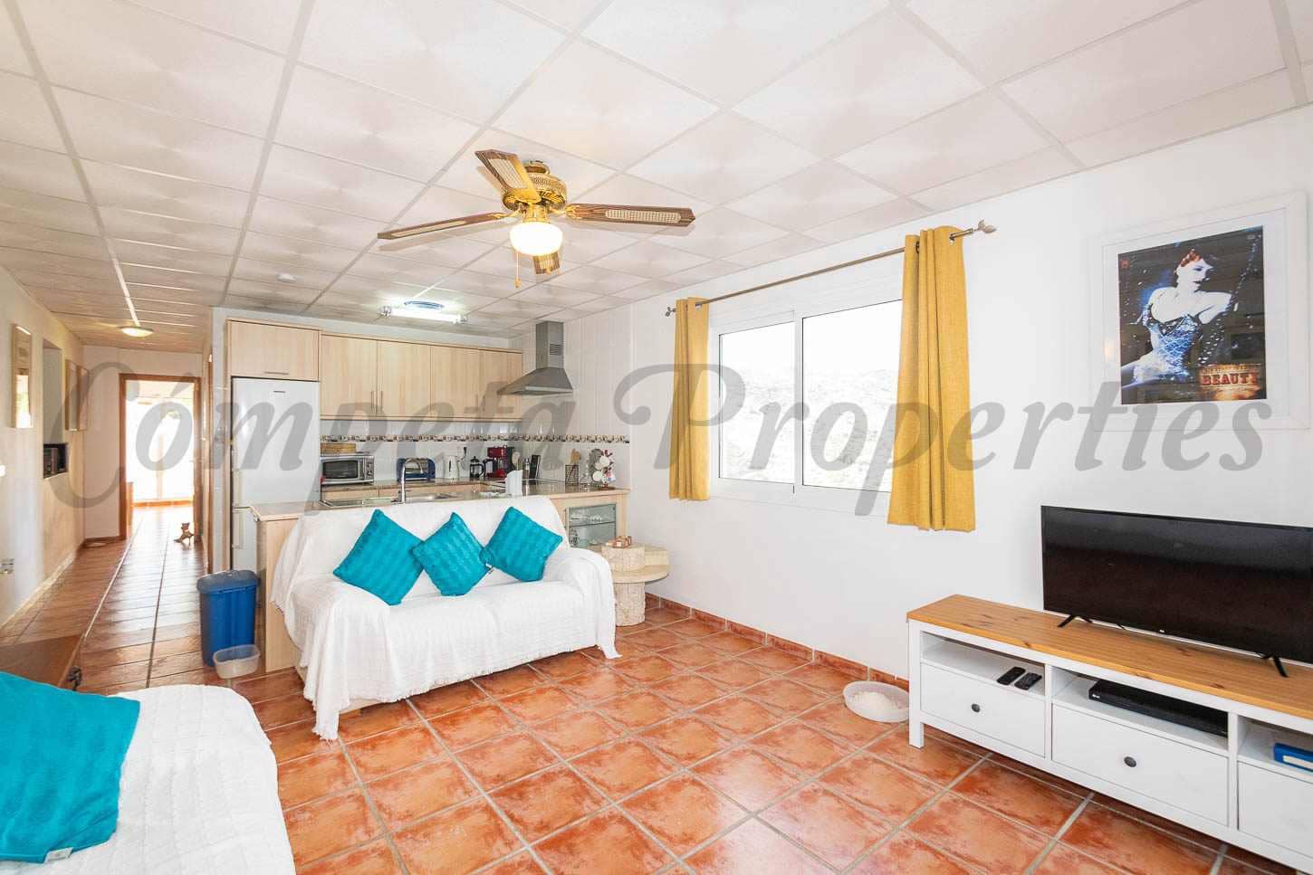 5 sypialnia Finka/Dom wiejski na sprzedaż w Torrox z basenem garażem - 550 000 € (Ref: 9417889)