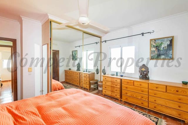 5 sovrum Finca/Hus på landet till salu i Torrox med pool garage - 550 000 € (Ref: 9417889)