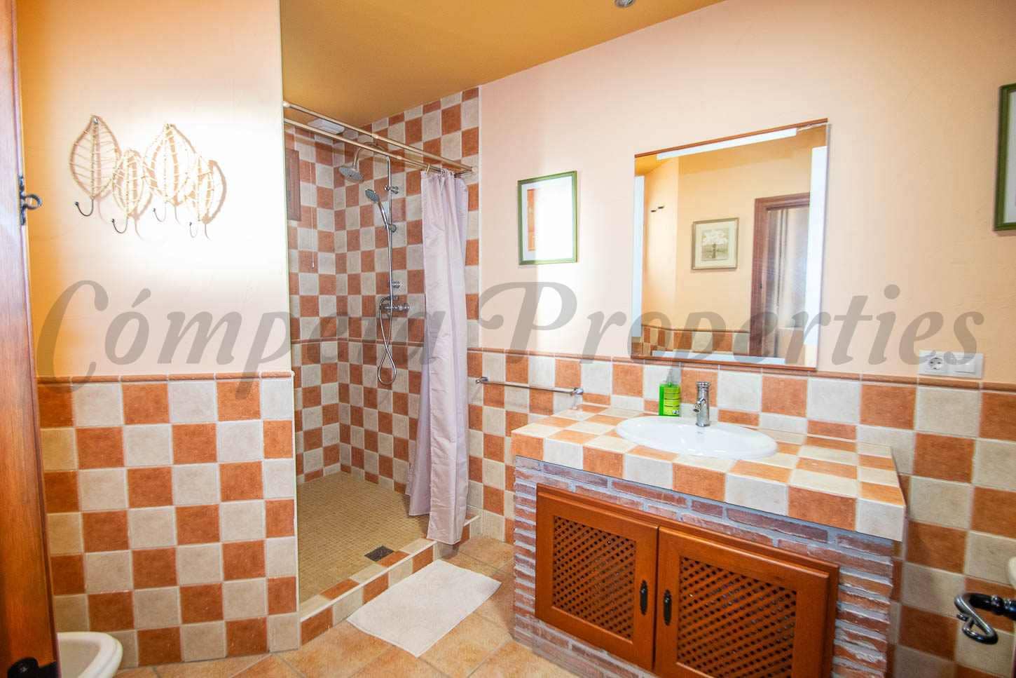 1 sovrum Finca/Hus på landet att hyra i Torrox med garage - 900 € (Ref: 9426467)