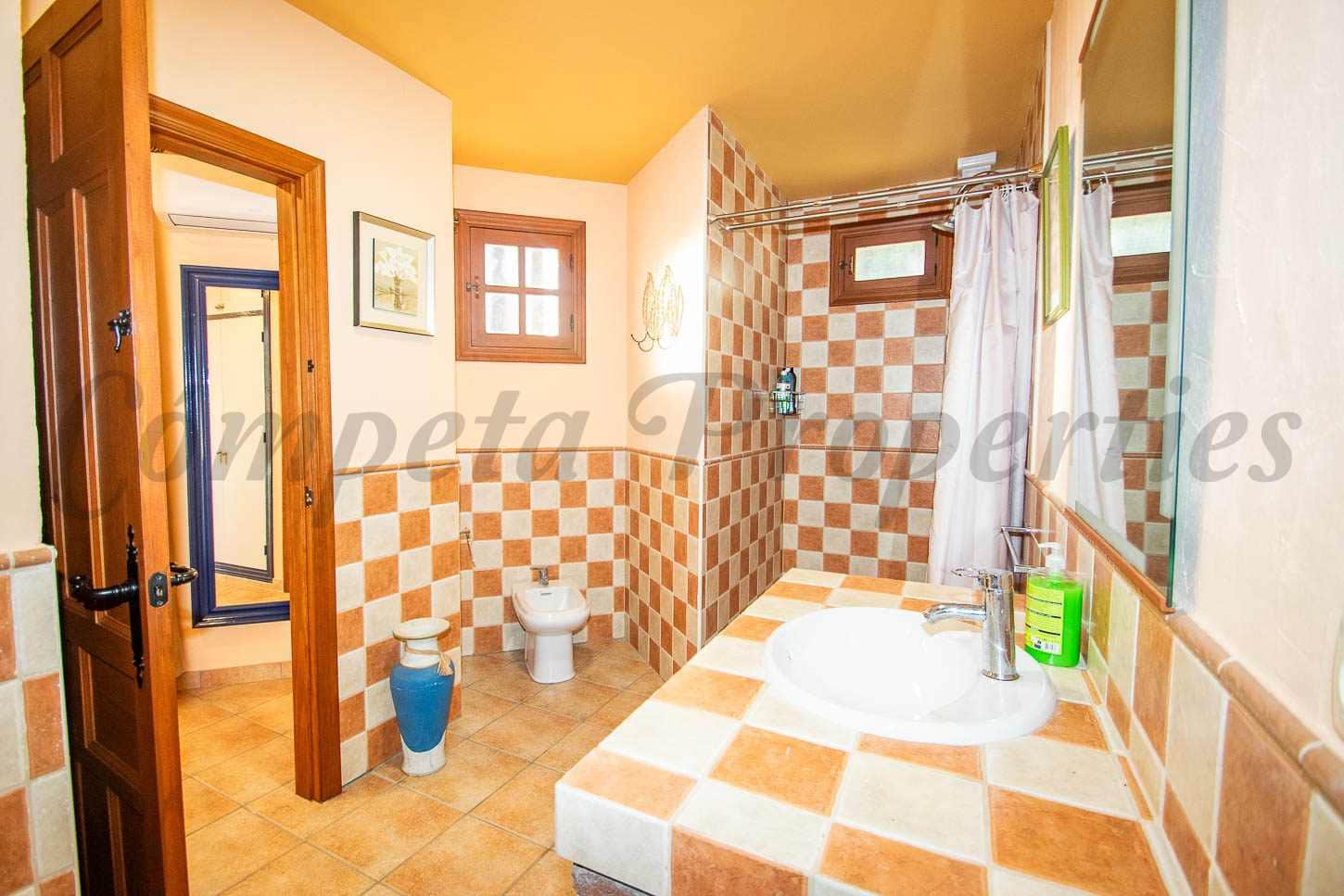 1 sovrum Finca/Hus på landet att hyra i Torrox med garage - 900 € (Ref: 9426467)