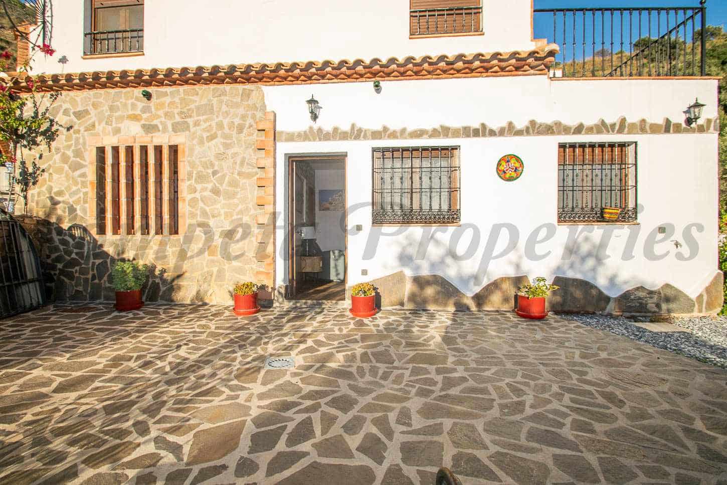 1 sovrum Finca/Hus på landet att hyra i Torrox med garage - 900 € (Ref: 9426467)