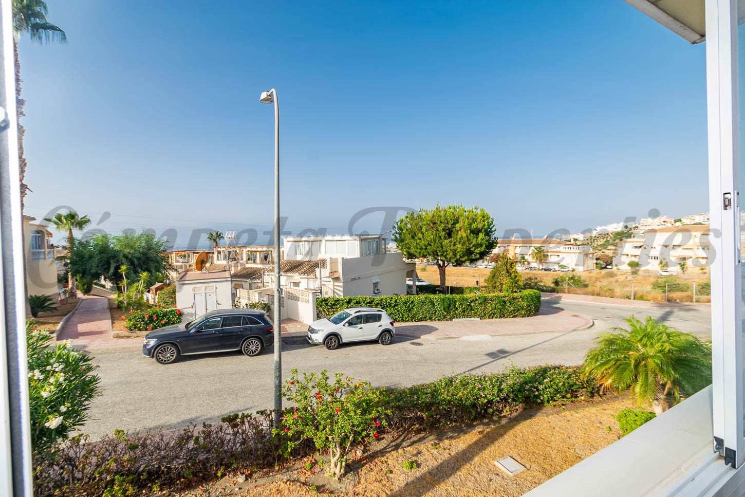 2 bedroom Apartment for sale in Torrox Park with pool - € 215,000 (Ref: 9432492)