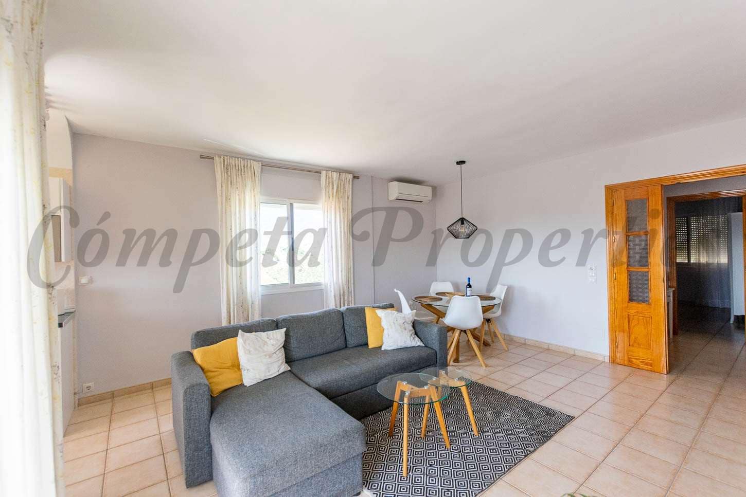 1 soveværelse Lejlighed til leje i Competa - € 750 (Ref: 9432498)