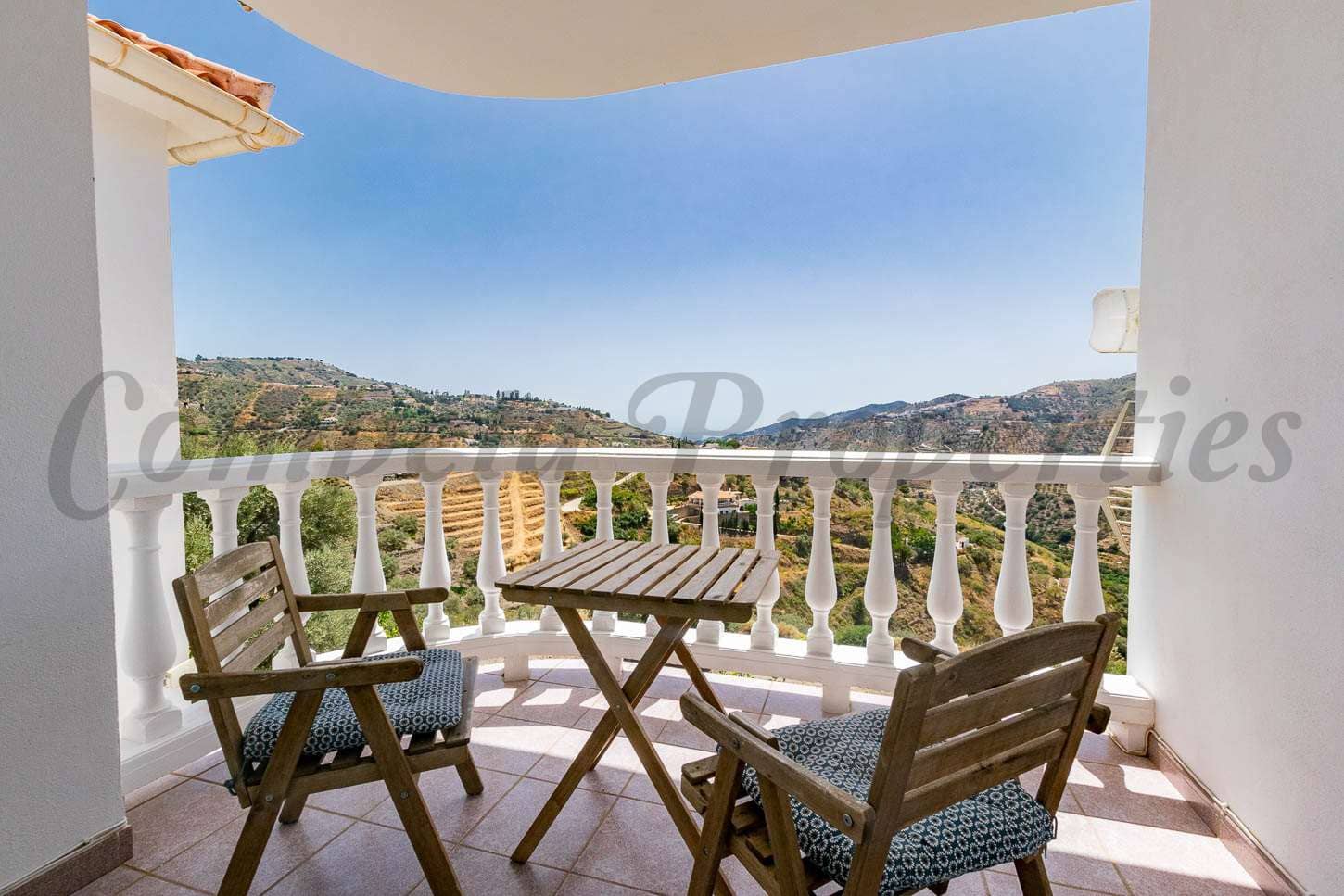 1 soveværelse Lejlighed til leje i Competa - € 750 (Ref: 9432498)