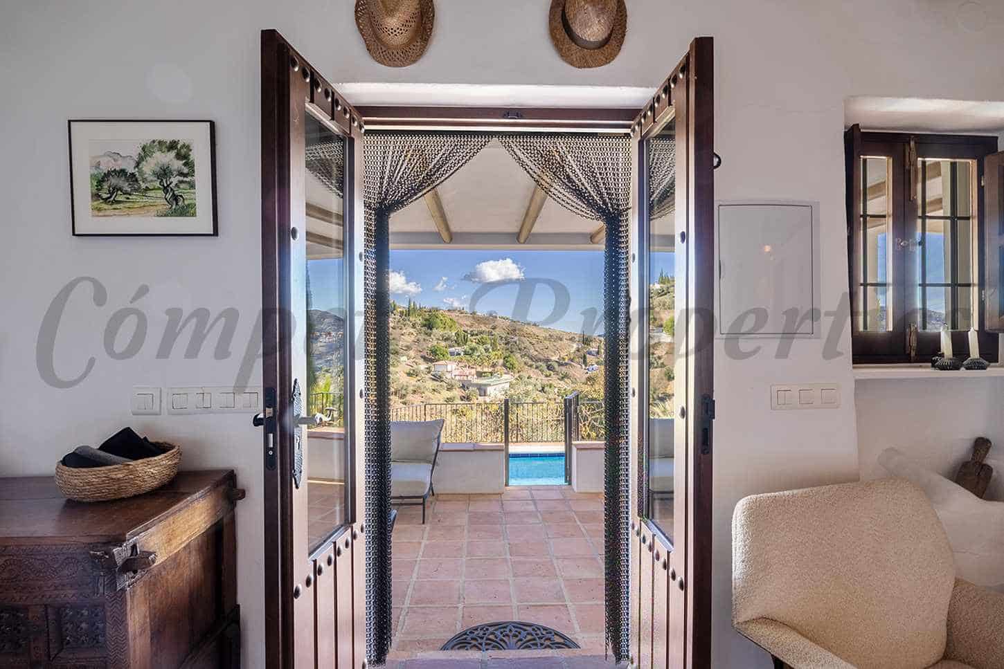 3 soveværelse Finca/Landehus til salg i Competa med swimmingpool - € 485.000 (Ref: 9432661)