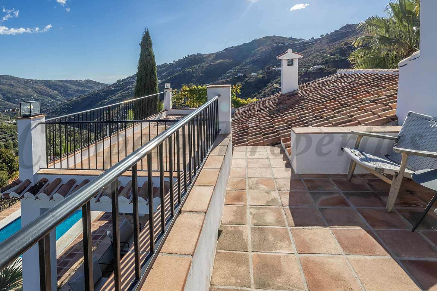 3 soveværelse Finca/Landehus til salg i Competa med swimmingpool - € 485.000 (Ref: 9432661)