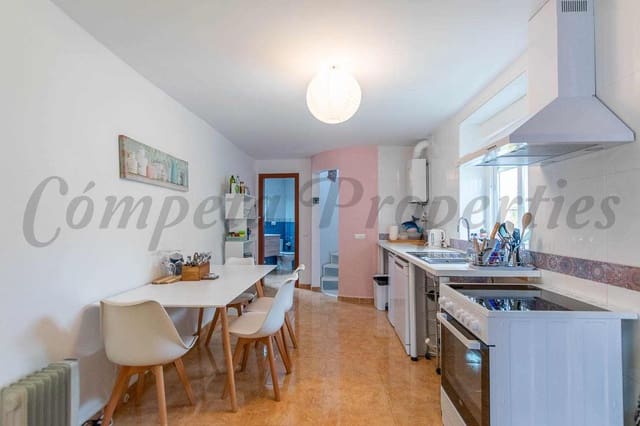 3 Zimmer Haus zu vermieten in Cómpeta - 750 € (Ref: 9444864)