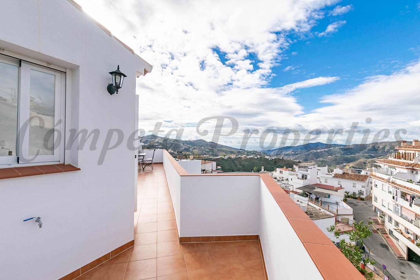 3 makuuhuone Omakotitalo vuokrattavana paikassa Competa - 750 € (Ref: 9444864)