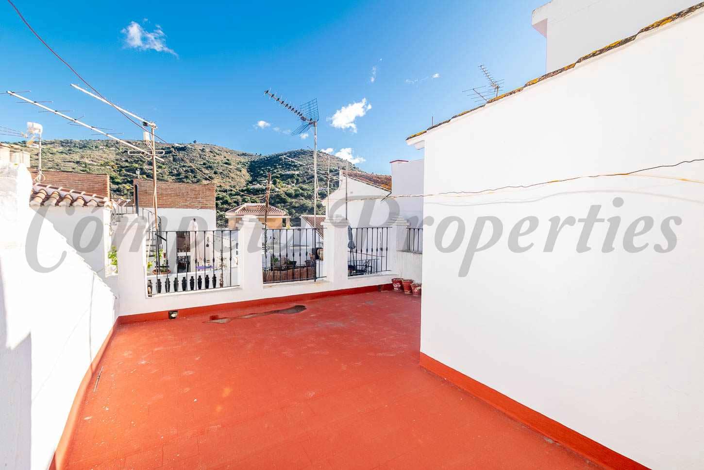 8 chambre Maison de Ville à vendre à Torrox - 299 000 € (Ref: 9447373)