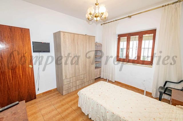 8 slaapkamer Huis te koop in Torrox - € 299.000 (Ref: 9447373)