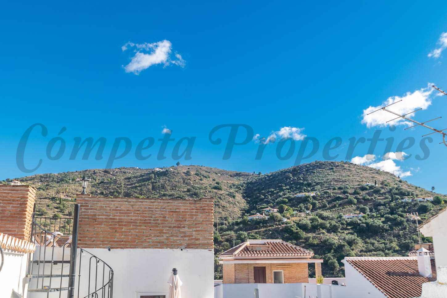 8 chambre Maison de Ville à vendre à Torrox - 299 000 € (Ref: 9447373)