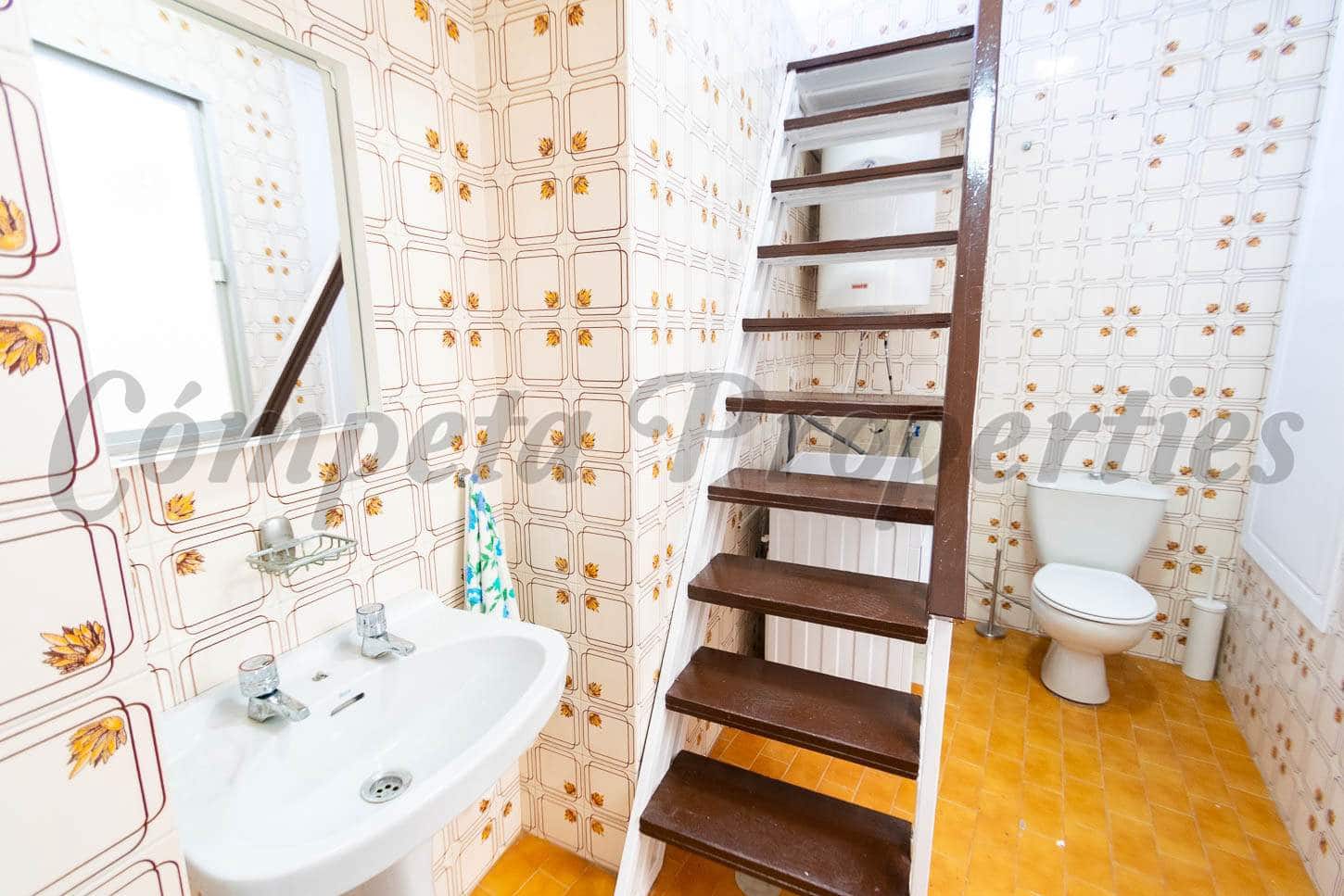 4 bedroom Townhouse for sale in Torrox - € 199,000 (Ref: 9450541)