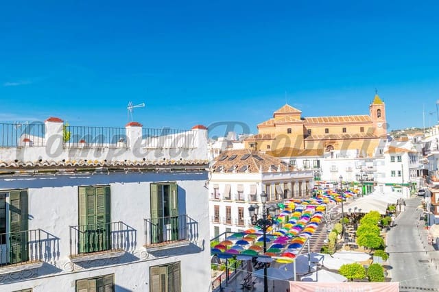 4 bedroom Townhouse for sale in Torrox - € 199,000 (Ref: 9450541)