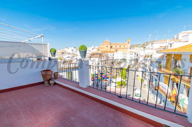 4 bedroom Townhouse for sale in Torrox - € 199,000 (Ref: 9450541)