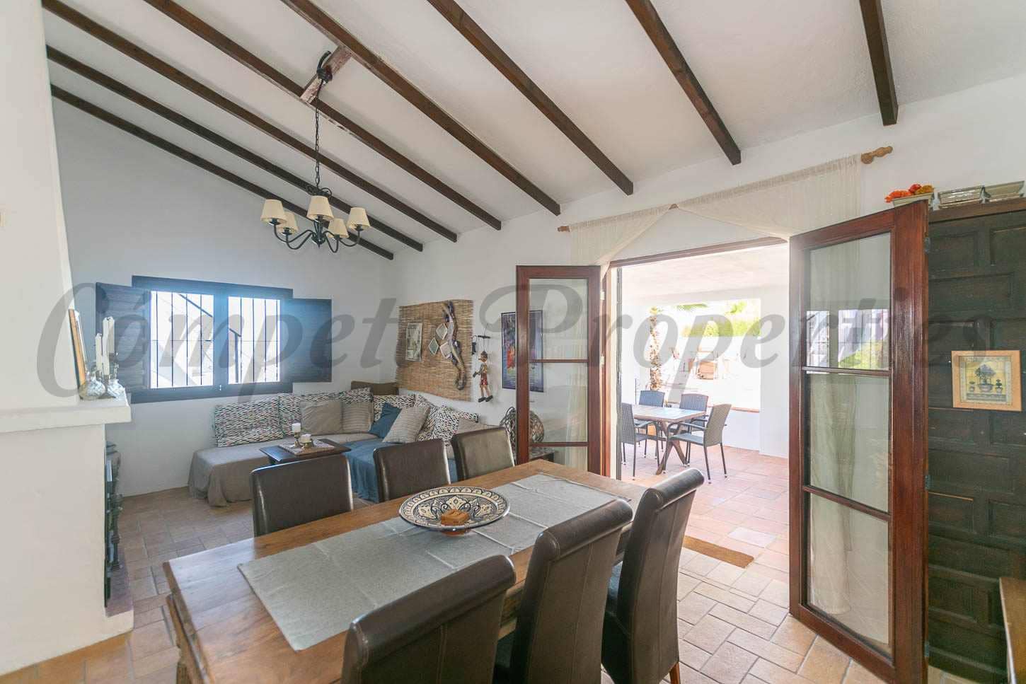 4 Zimmer Villa zu verkaufen in Competa - 449.000 € (Ref: 9456677)