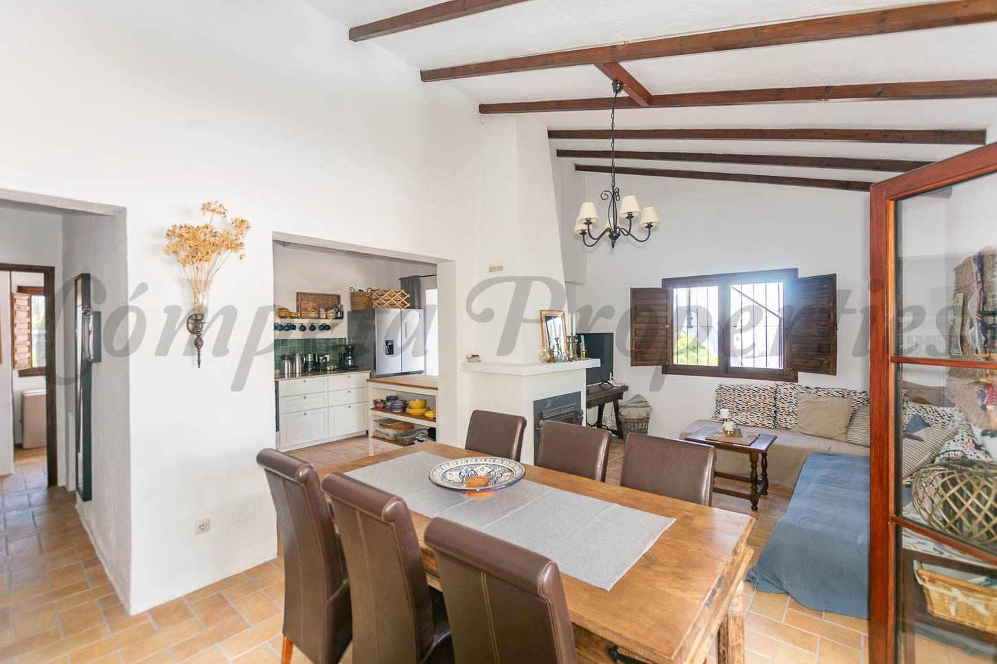 4 Zimmer Villa zu verkaufen in Competa - 449.000 € (Ref: 9456677)