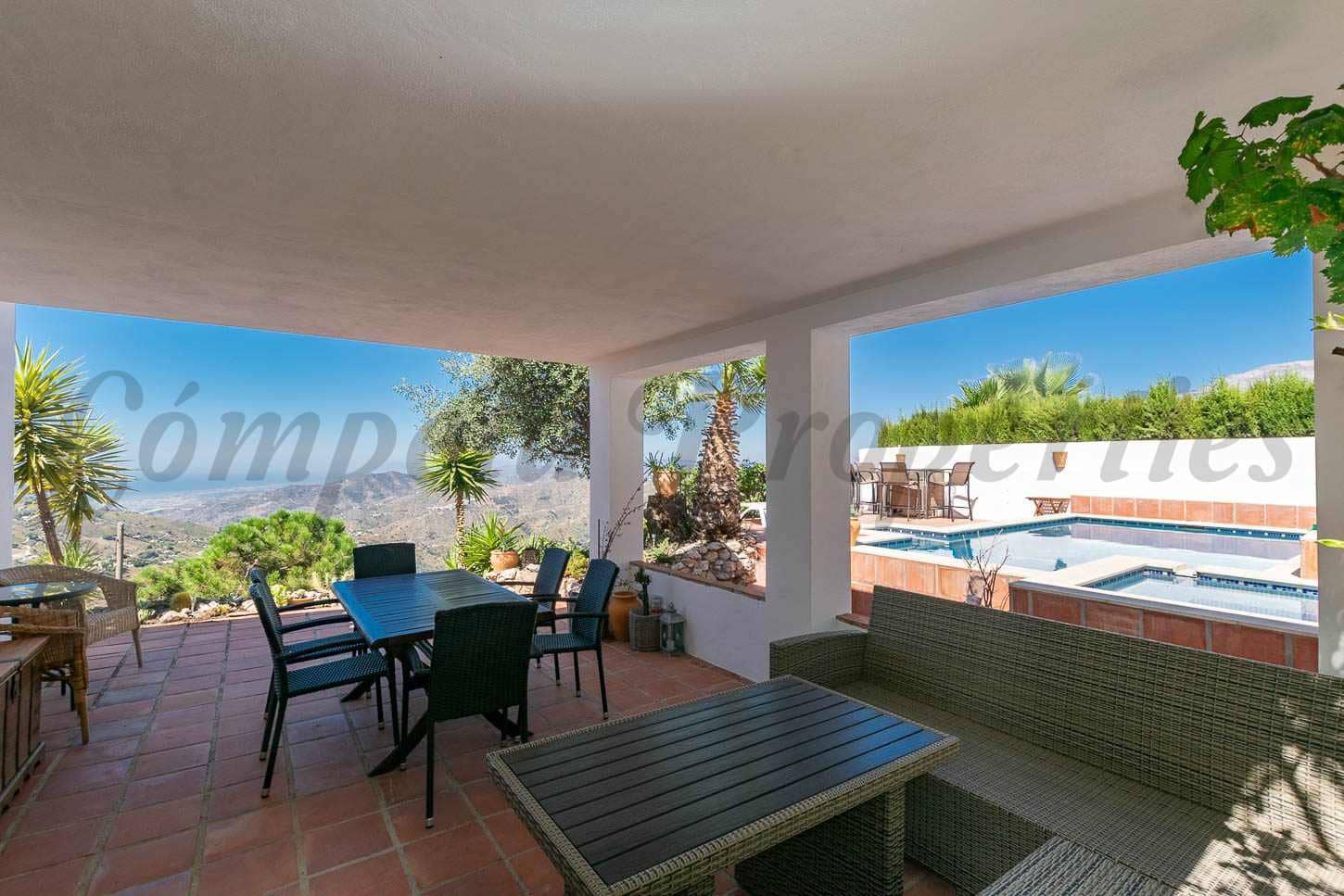 4 Zimmer Villa zu verkaufen in Competa - 449.000 € (Ref: 9456677)