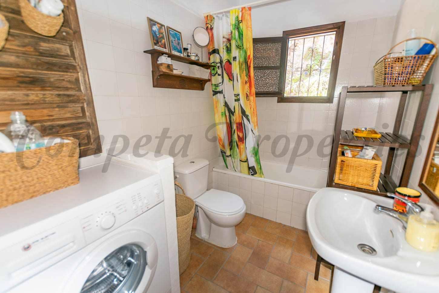 4 Zimmer Villa zu verkaufen in Competa - 449.000 € (Ref: 9456677)