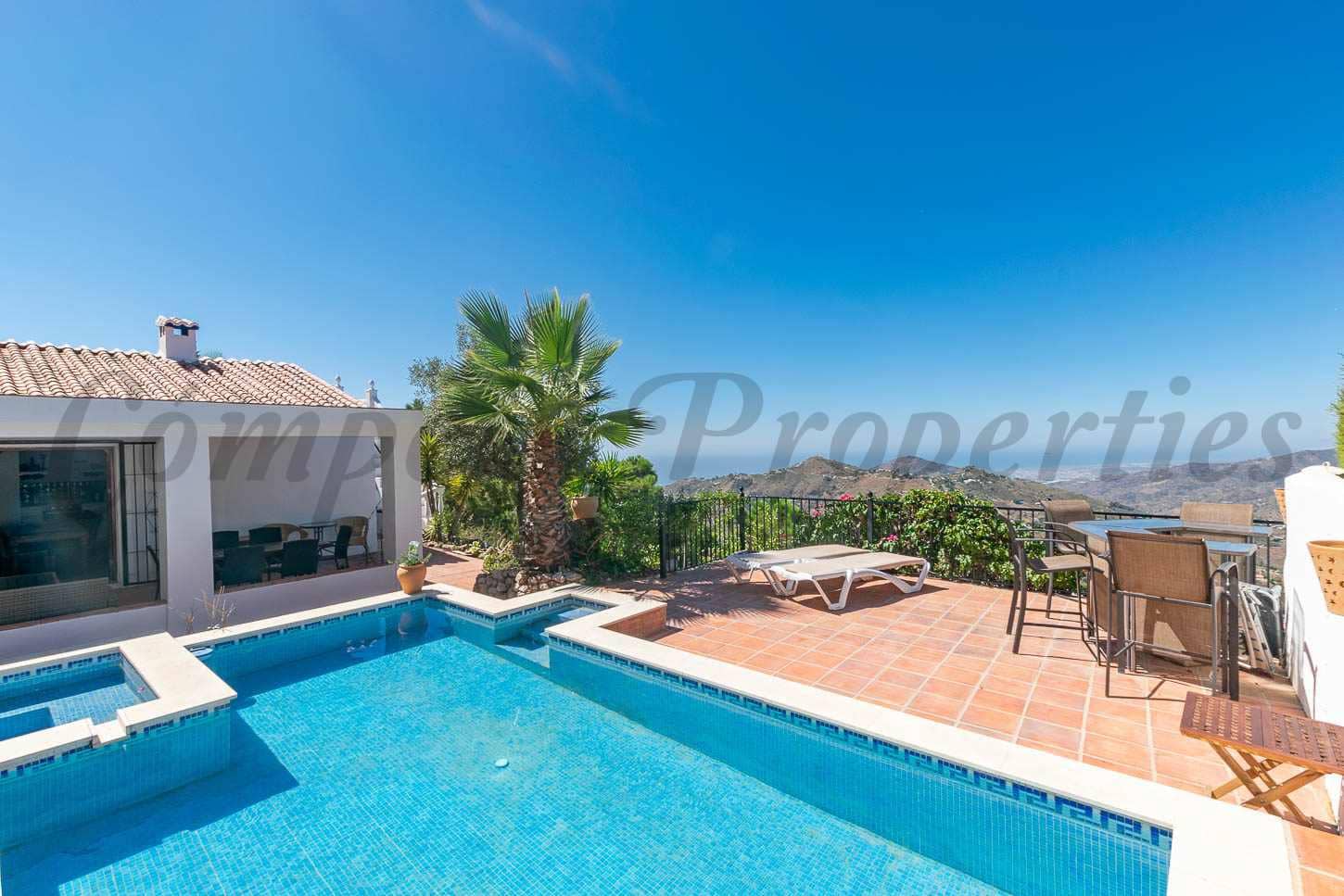 4 Zimmer Villa zu verkaufen in Competa - 449.000 € (Ref: 9456677)