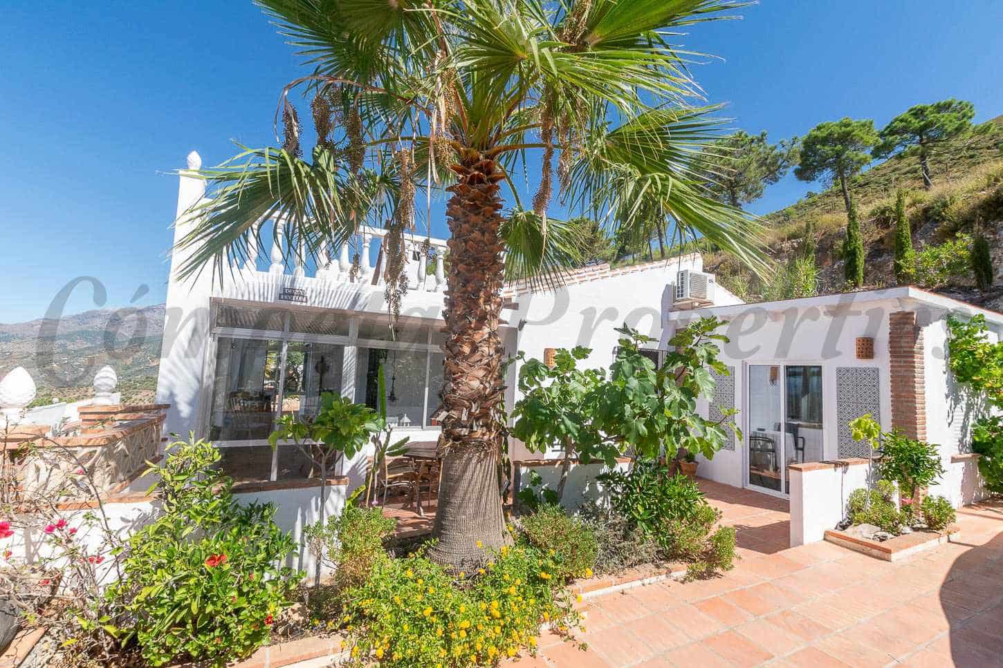 4 Zimmer Villa zu verkaufen in Competa - 449.000 € (Ref: 9456677)