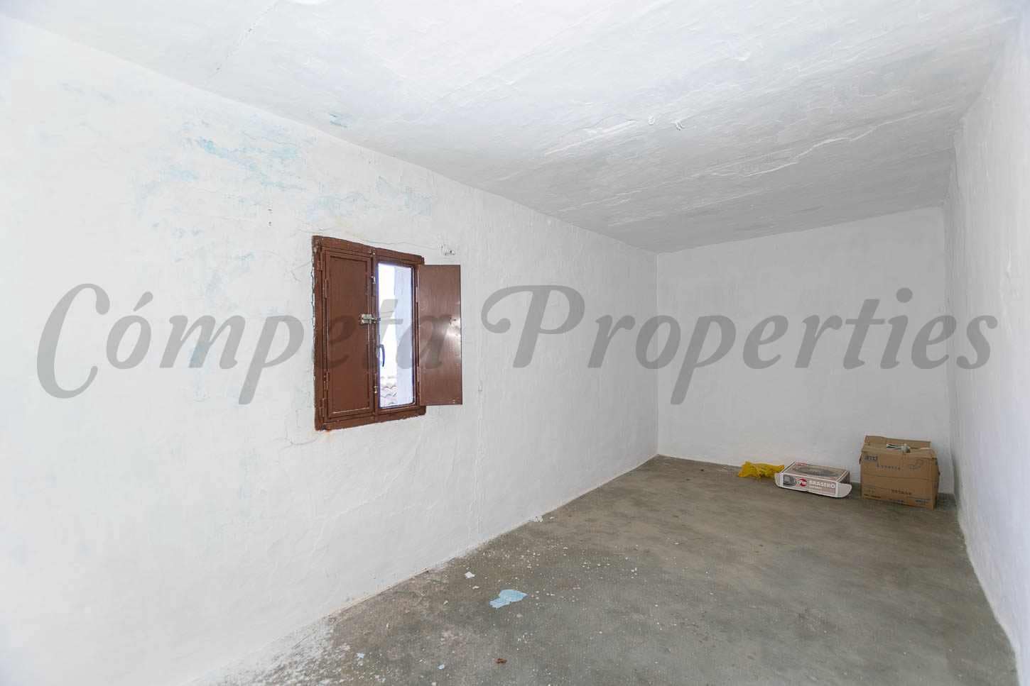 4 slaapkamer Huis te koop in Corumbela - € 115.000 (Ref: 9465860)