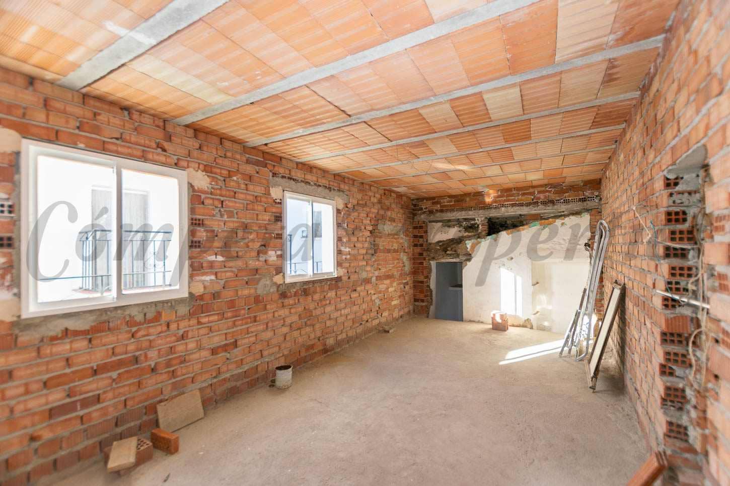 4 slaapkamer Huis te koop in Corumbela - € 115.000 (Ref: 9465860)