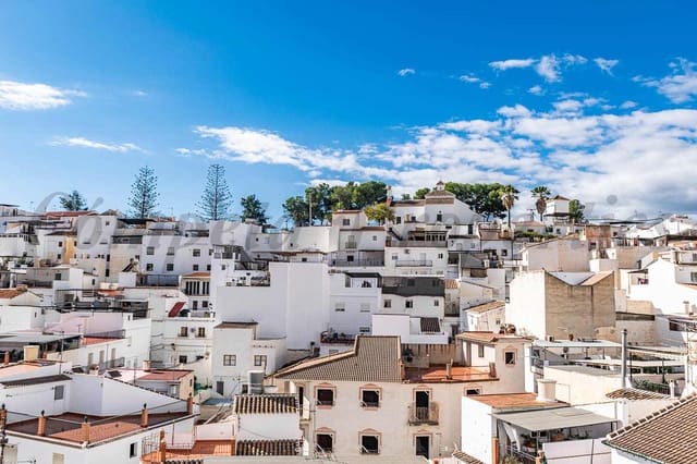 3 slaapkamer Huis te huur in Algarrobo - € 950 (Ref: 9468996)