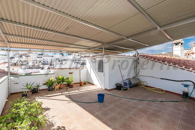 3 slaapkamer Huis te huur in Algarrobo - € 950 (Ref: 9468996)
