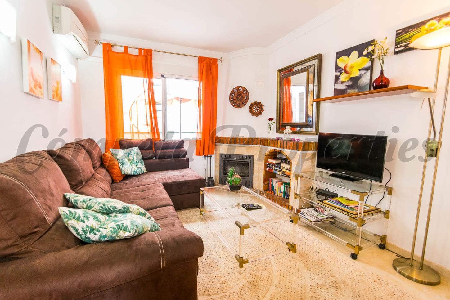 Casa de 3 habitaciones en Nerja en alquiler con piscina garaje - 1.100 € (Ref: 9469963)