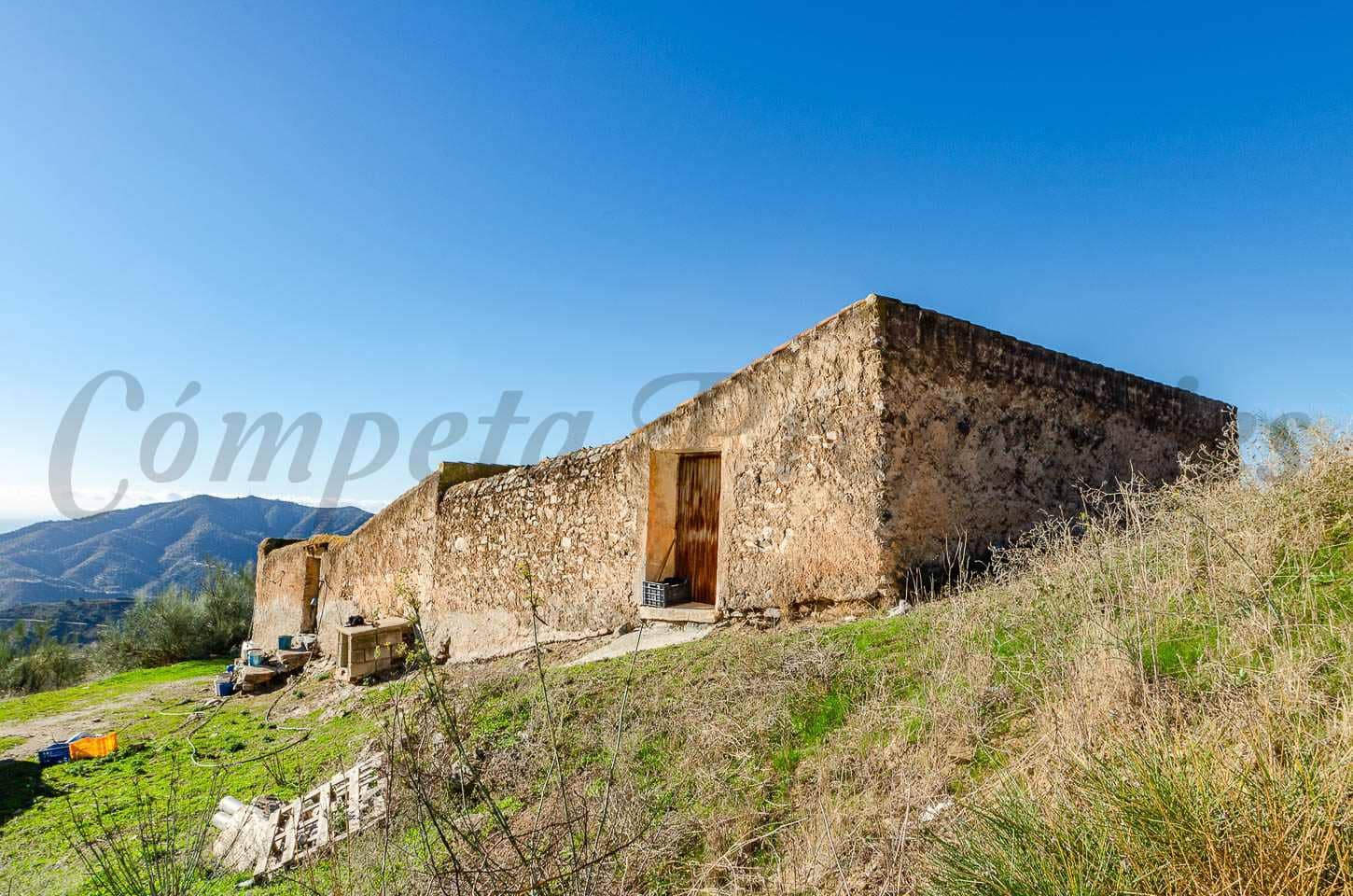 Finka/Dom wiejski na sprzedaż w Sedella - 395 000 € (Ref: 9470023)