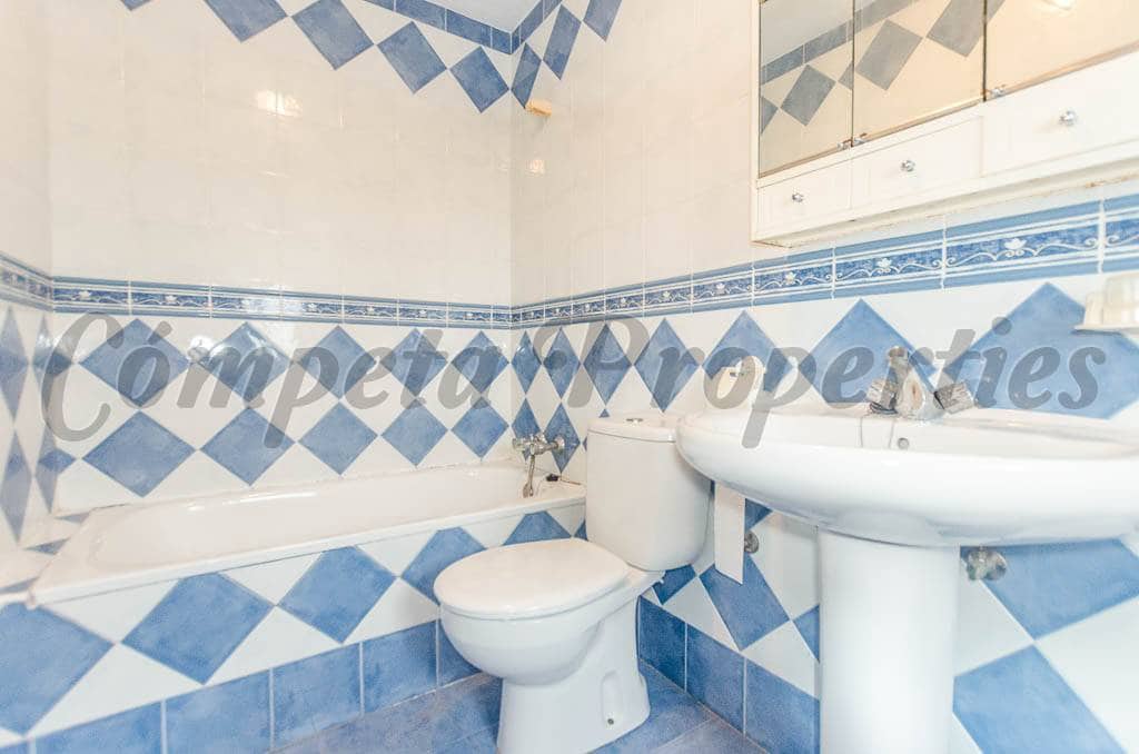 3 bedroom Townhouse for sale in Competa - € 180,000 (Ref: 9471333)