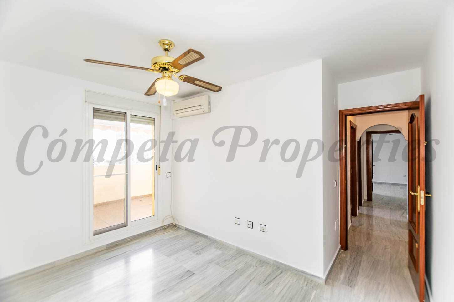 2 bedroom Apartment for sale in Algarrobo Costa - € 470,000 (Ref: 9471706)