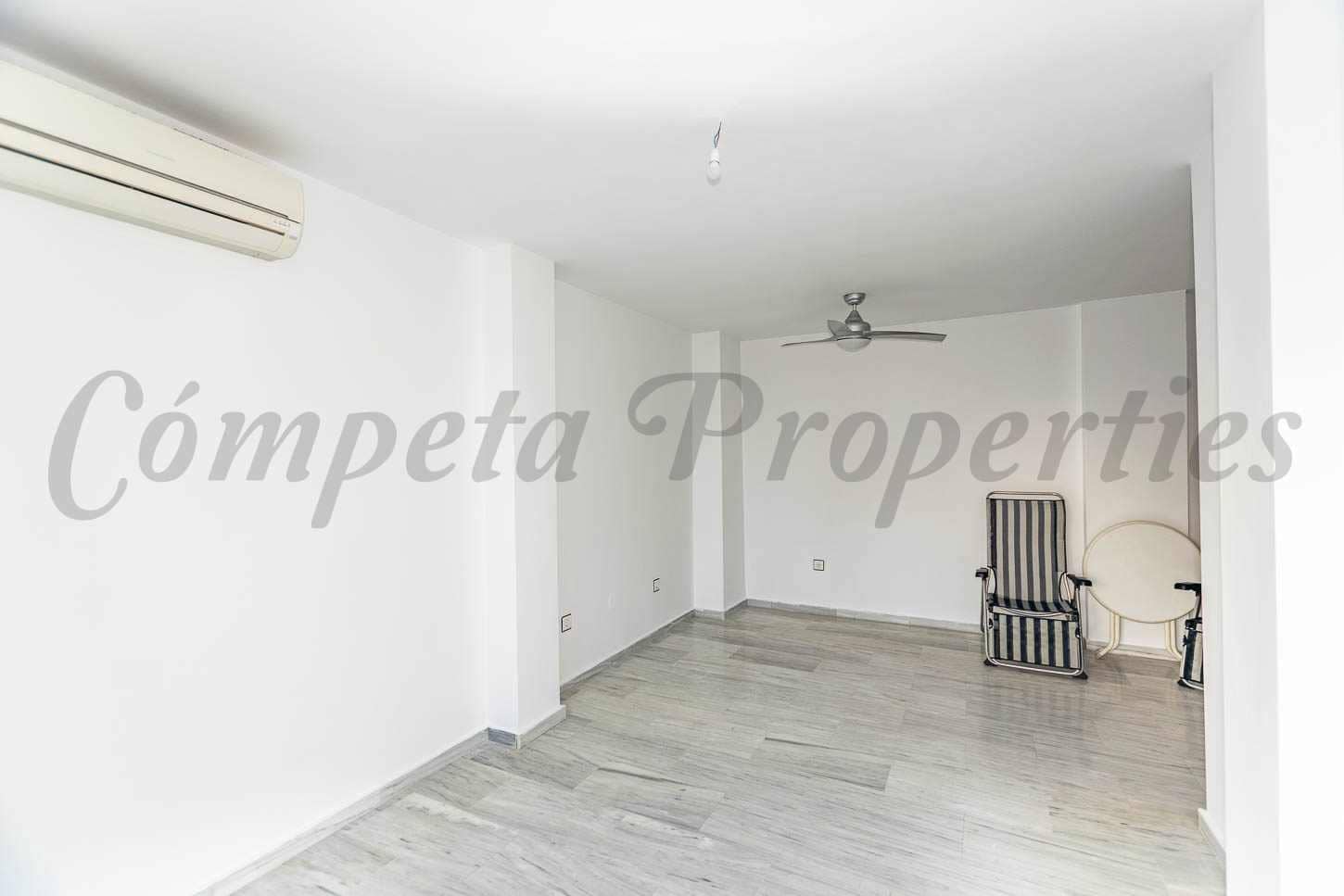 2 bedroom Apartment for sale in Algarrobo Costa - € 470,000 (Ref: 9471706)